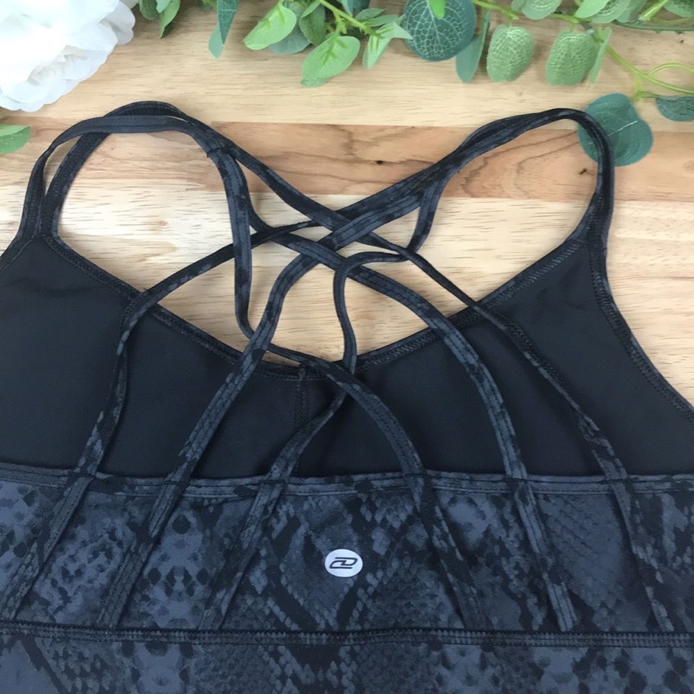 Dkny Sport Women's Snake-Embossed Sports Bra - Picture 5 of 5